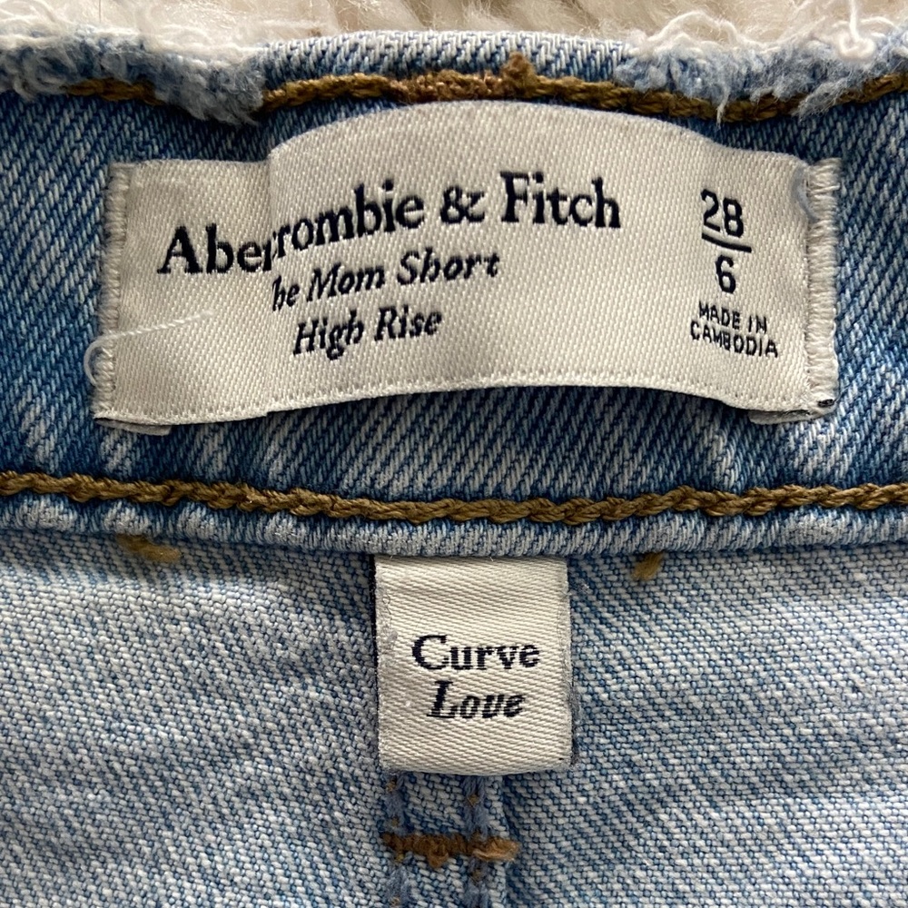 Abercrombie the mom short high rise - Picture 6 of 6